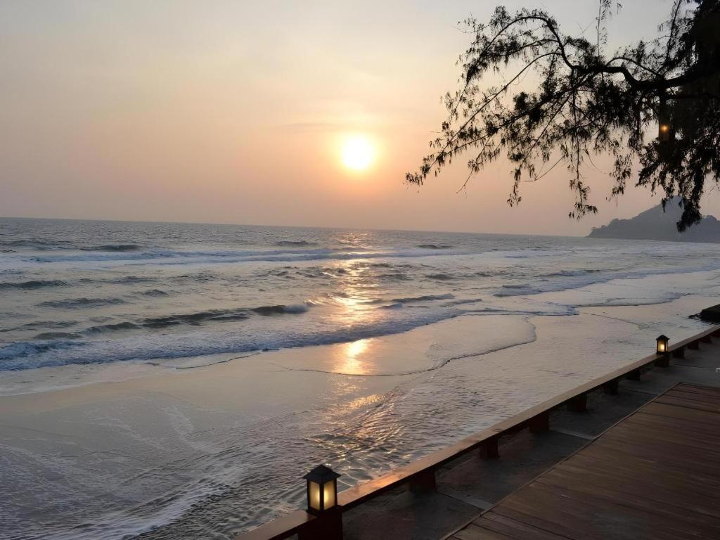 Baan Talay Dao Resort HHQ Exteriör bild