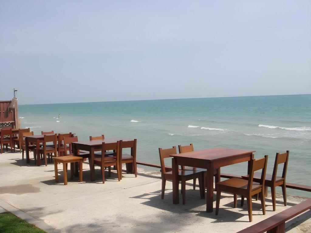 Baan Talay Dao Resort HHQ Exteriör bild
