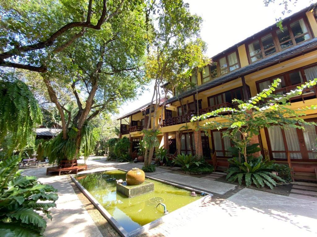 Baan Talay Dao Resort HHQ Exteriör bild