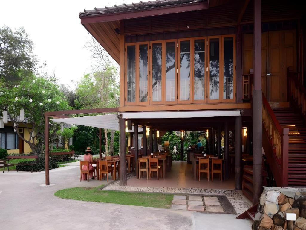 Baan Talay Dao Resort HHQ Exteriör bild