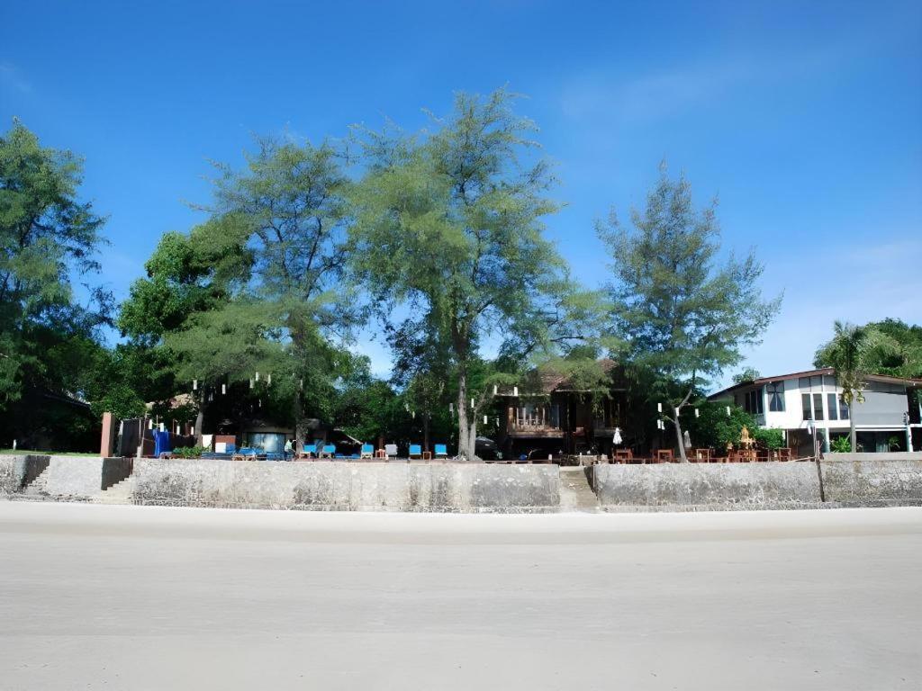 Baan Talay Dao Resort HHQ Exteriör bild