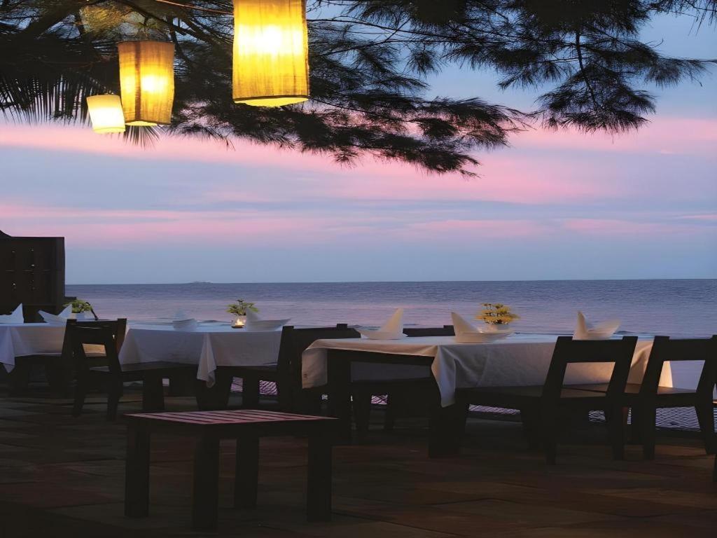 Baan Talay Dao Resort HHQ Exteriör bild